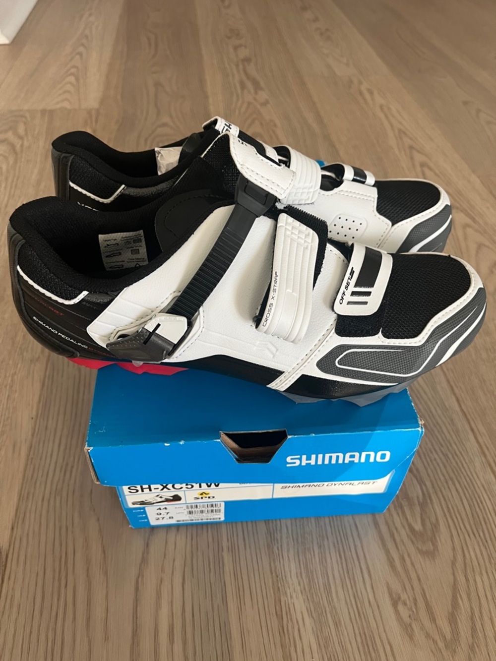 Shimano White Cycling Shoes and Pedals